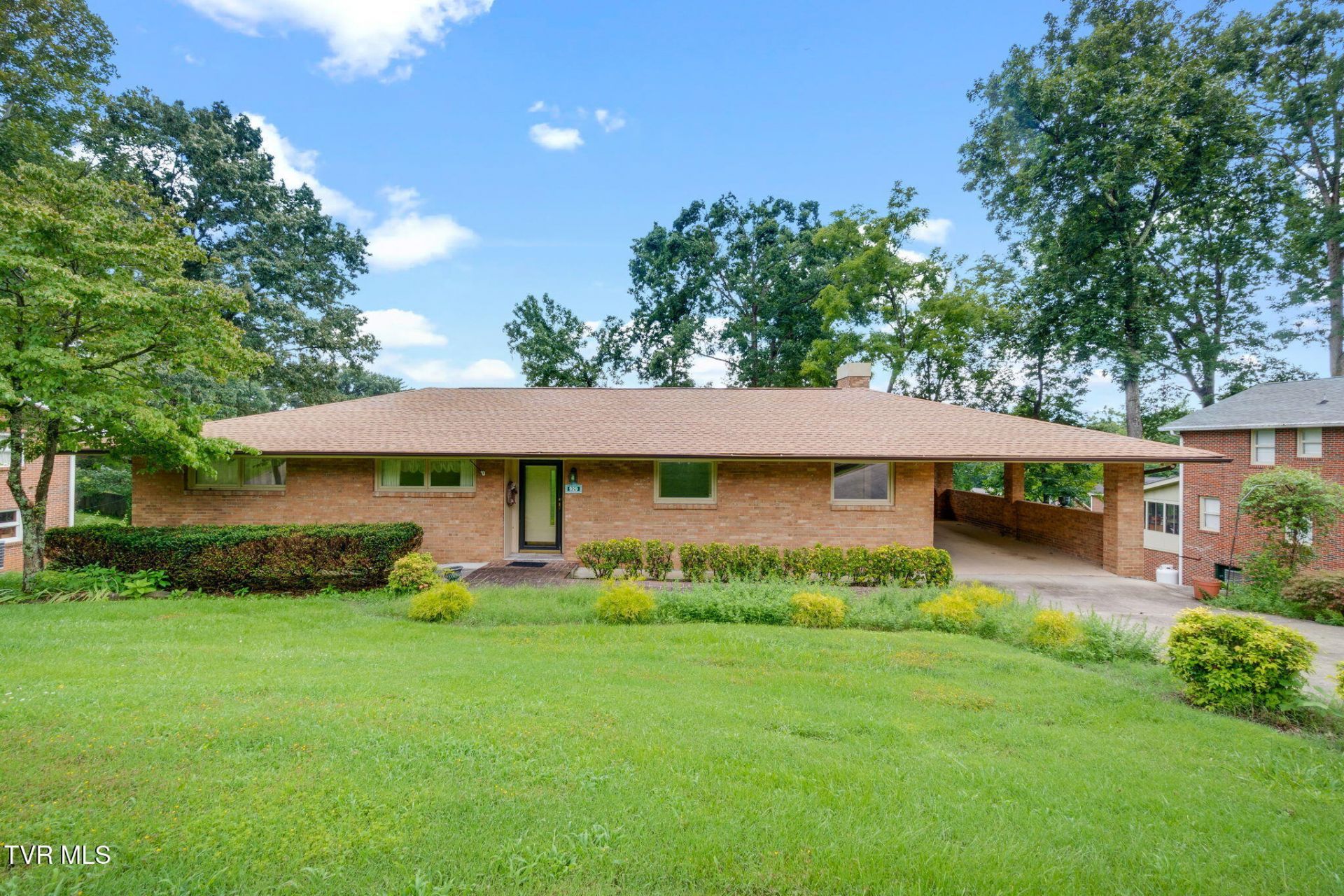 929 Clearwood Avenue, Kingsport, TN 37660 Main Photo