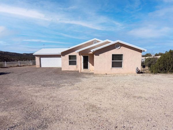 4 Antique Lane SE, Albuquerque, NM 87123