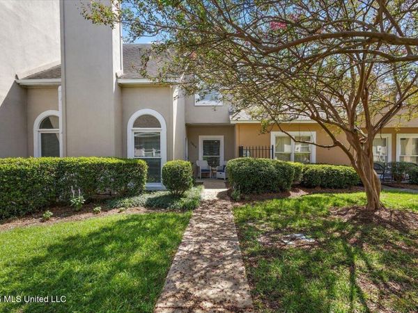 1012 Bayridge Drive, Jackson, MS 39211