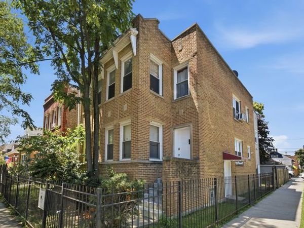 1654 N Austin Avenue, Unit 1B, Chicago, IL 60639