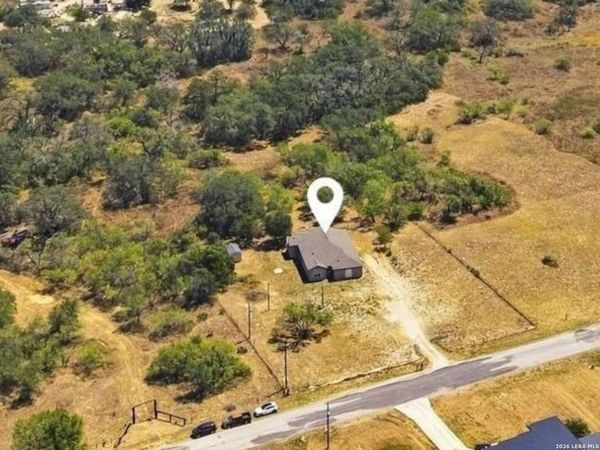 685 Clear Lake Loop, Poteet, TX 78065