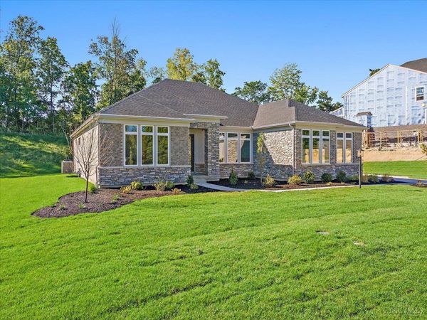 2439 Bent Grass Drive, Beavercreek, OH 45431