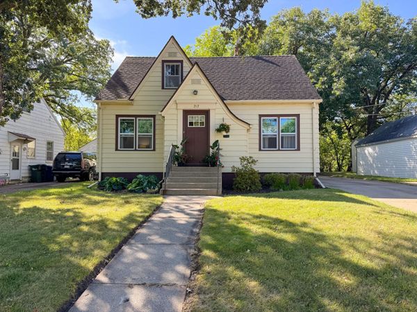 217 W Church Street , Fergus Falls, MN 56537