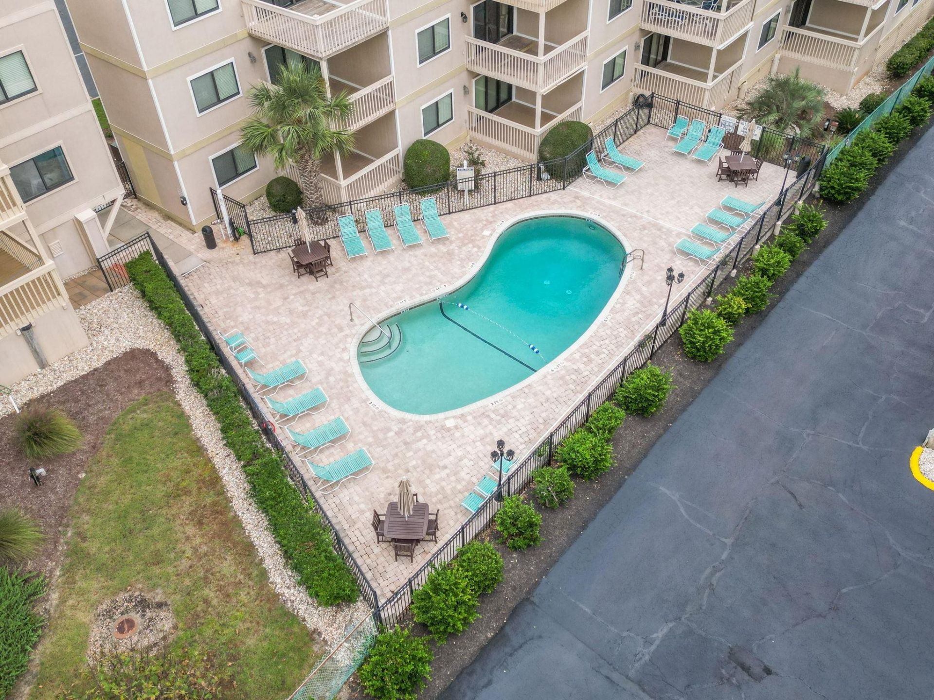 9661 Shore Dr. Photo 4