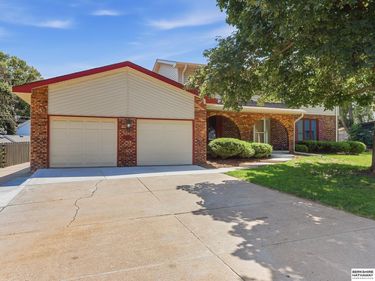 3629 S 107th Avenue Circle, Omaha, NE 68124