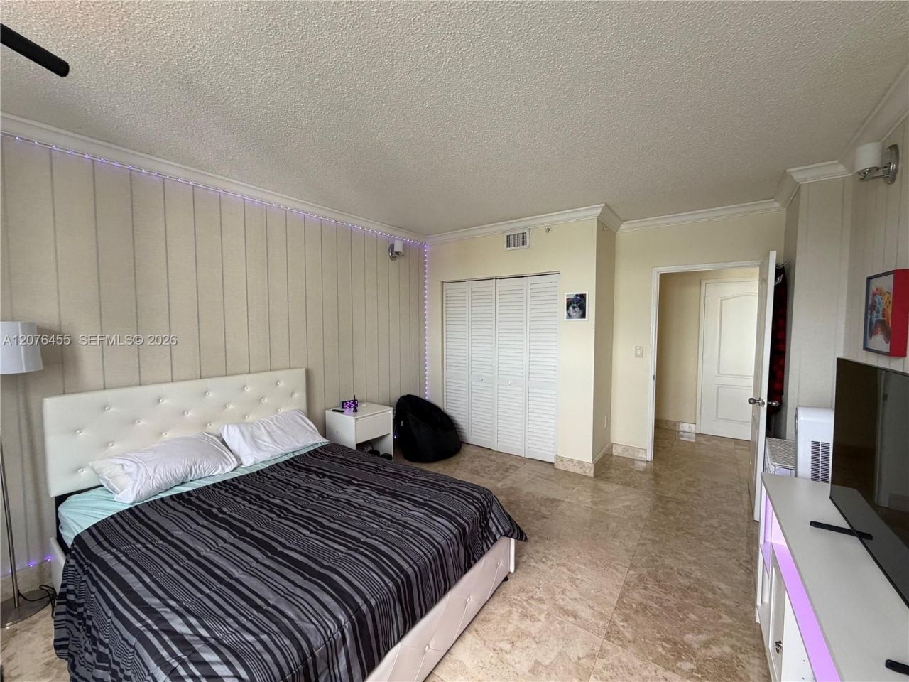 5077 NW 7th St, Unit 1202, Miami, FL 33126 Photo