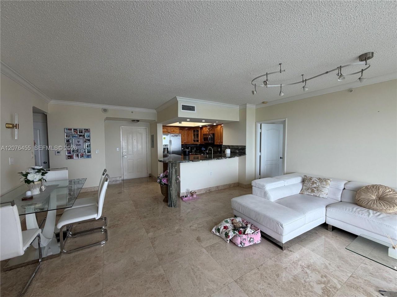 5077 NW 7th St, Unit 1202, Miami, FL 33126 Photo