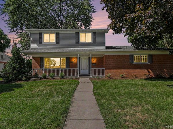 33887 Ashton Drive , Sterling Heights, Mi 48312