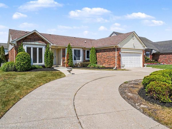 2585 Tiverton Drive , Sterling Heights, Mi 48310