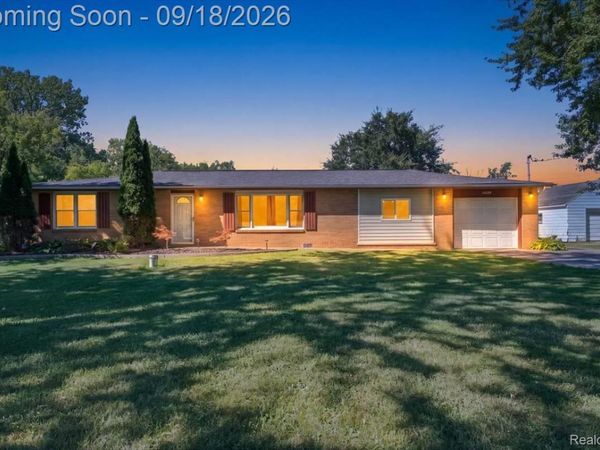 11184 N Fenton Road, Fenton Township, Mi 48430