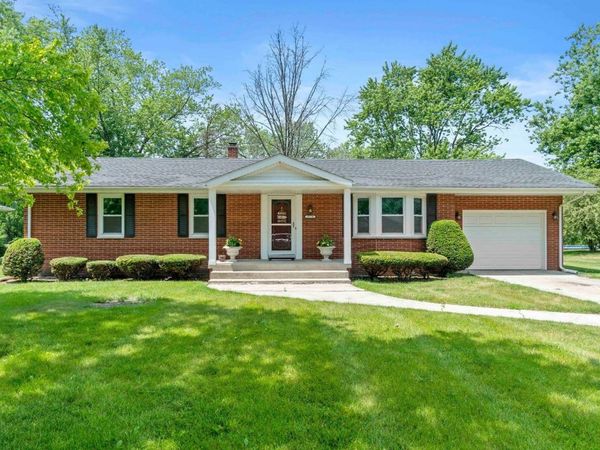 5778 Taney Place , Merrillville, IN 46410
