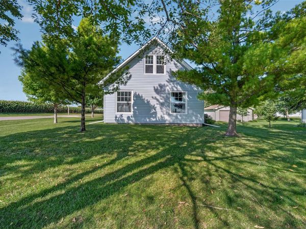 912 South Street, Yale, IA 50277