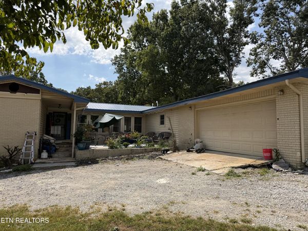 2018 Highland Lane, Crossville, TN 38555
