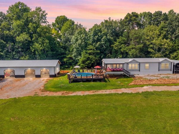 7247 Brewer Rd, Maryville, TN 37801