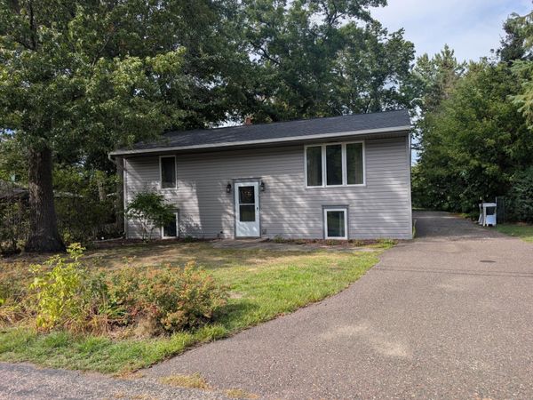 171 Hanson Road, Mahtomedi, MN 55115