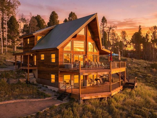 702 Crest Drive, Cimarron, CO 81220