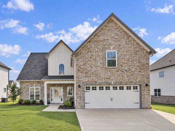 577 Dexter Dr , Clarksville, TN 37043