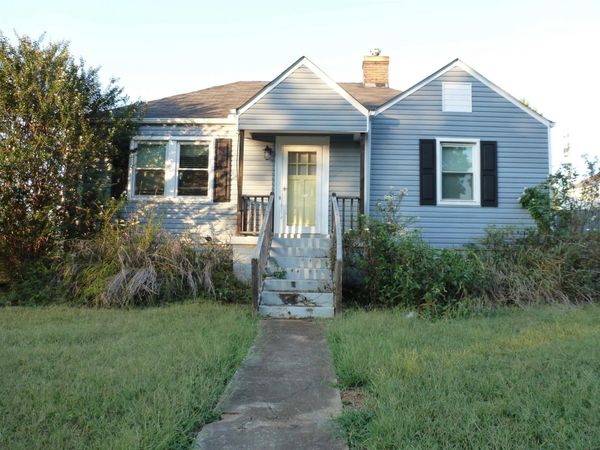 1612 High St, Sheffield, AL 35660