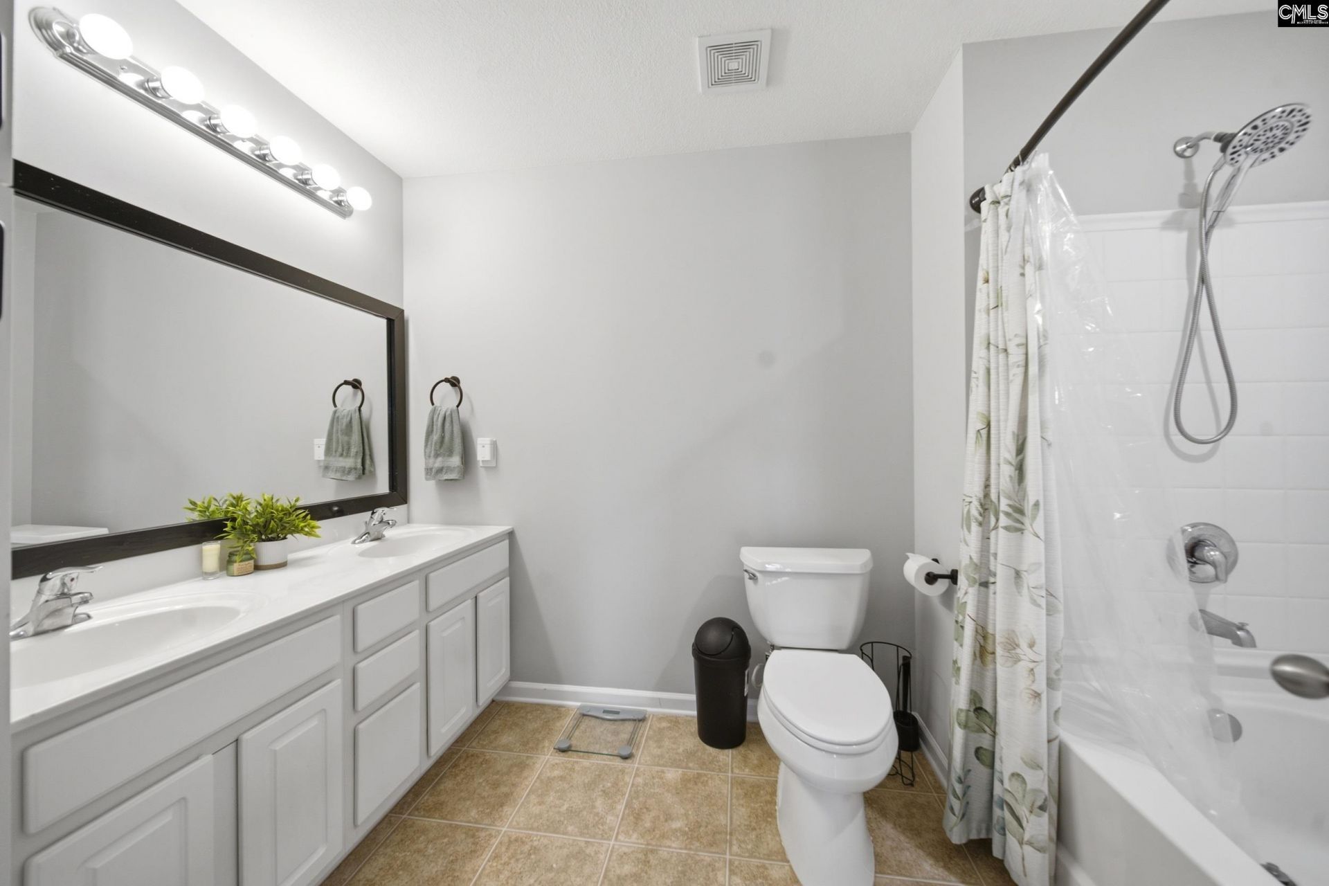222 Eagle Pointe Drive Photo 13