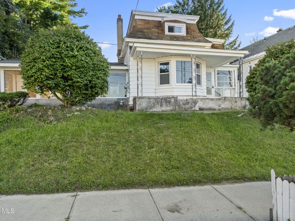 722 Salina Street, Schenectady, NY 12308