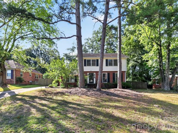 2438 Knickerbocker Drive , Charlotte, NC 28212