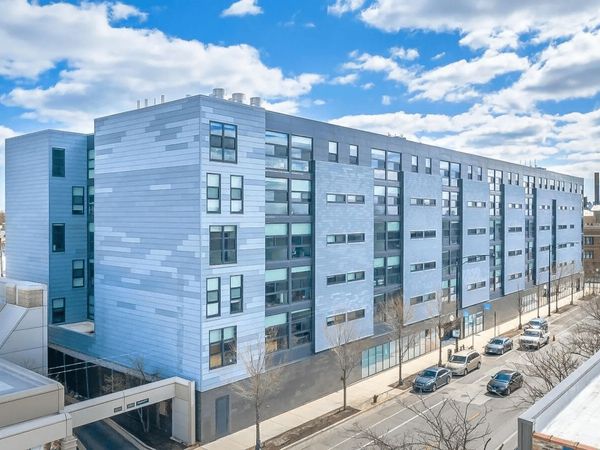 2211 N Milwaukee Avenue , Unit 307, Chicago, IL 60647