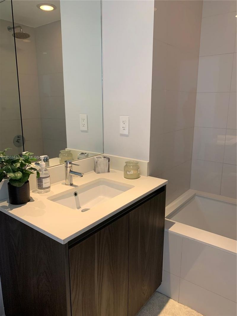 3131 NE 7th Ave, Unit 2903, Miami, FL 33137 Photo