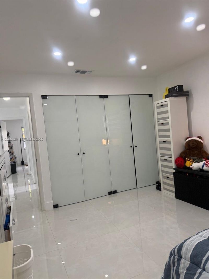 1401 NW 122nd Ave, Pembroke Pines, FL 33026 Photo