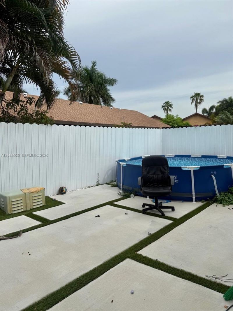 1401 NW 122nd Ave, Pembroke Pines, FL 33026 Photo