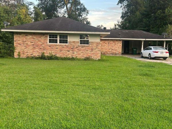 351 Jan, Denham Springs, LA 70726