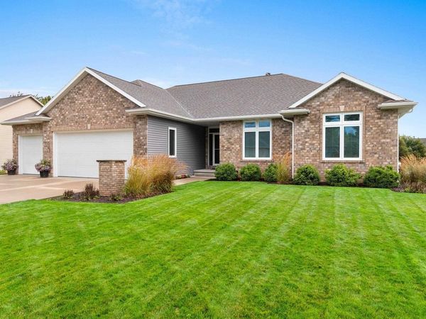 3353 LANGDON STREET, Green Bay, WI 54311