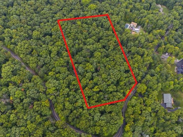 705 HILL ROAD , ROBESONIA, PA 19551