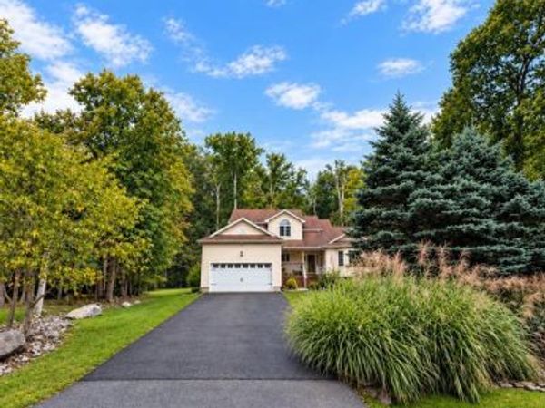 6043 DECKER ROAD, BUSHKILL, PA 18324