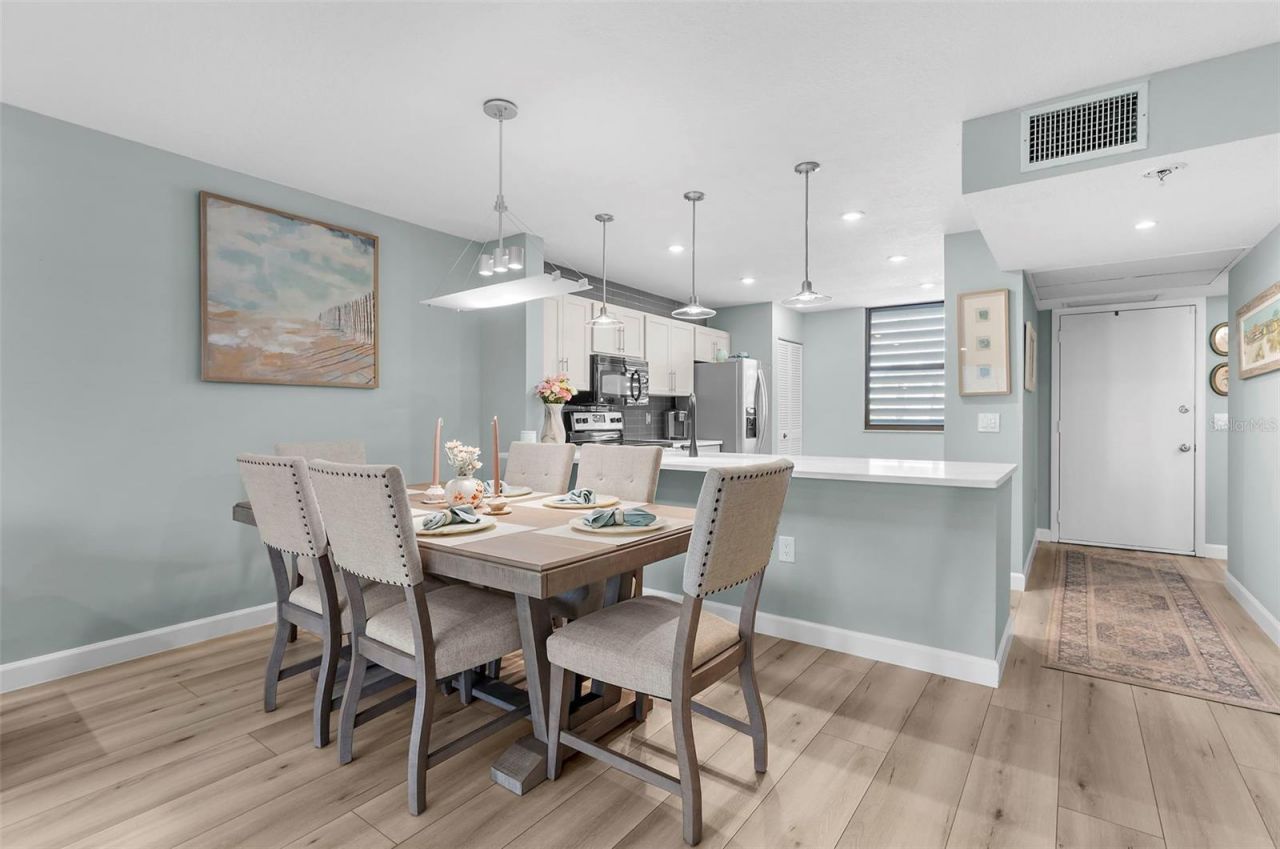 519 Lakeside Drive, Unit 519, Bradenton, FL 34210 Photo