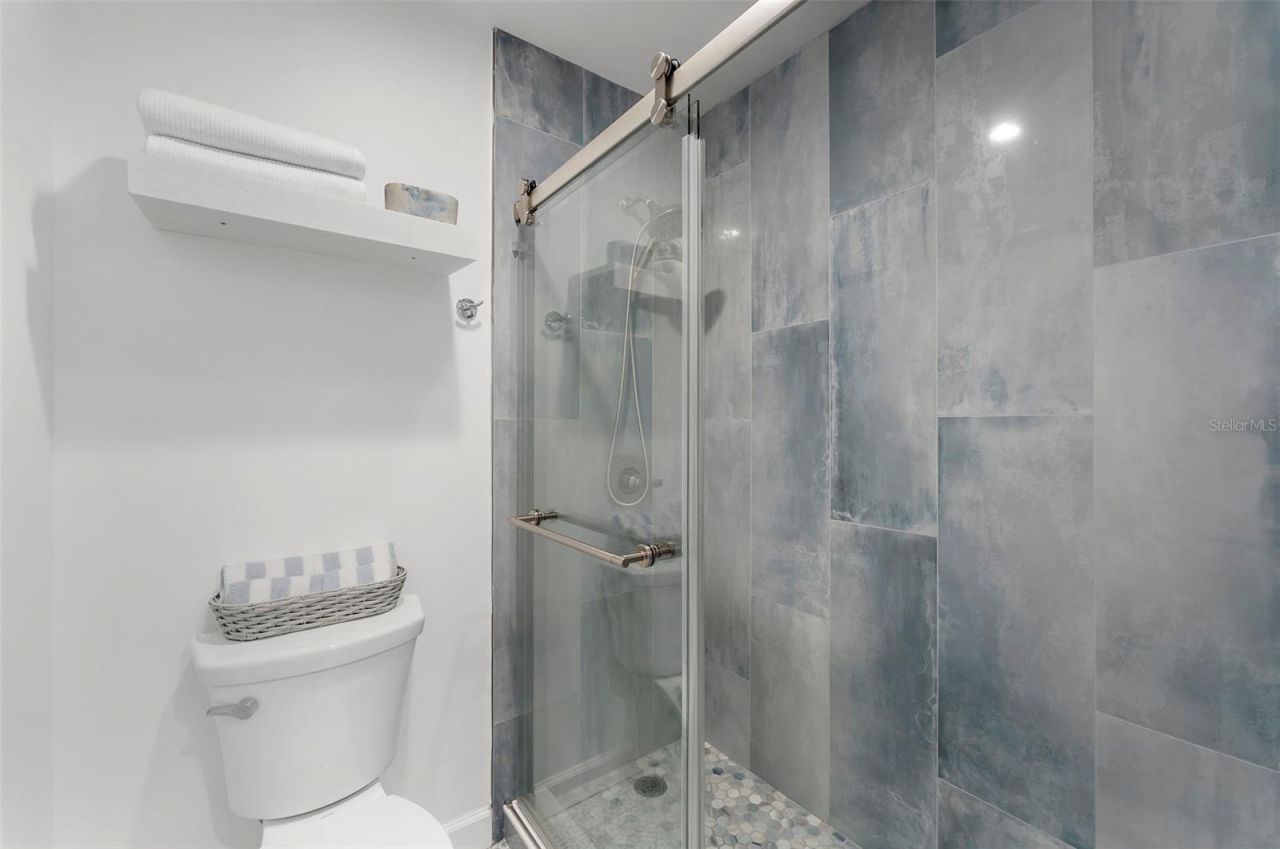 519 Lakeside Drive, Unit 519, Bradenton, FL 34210 Photo
