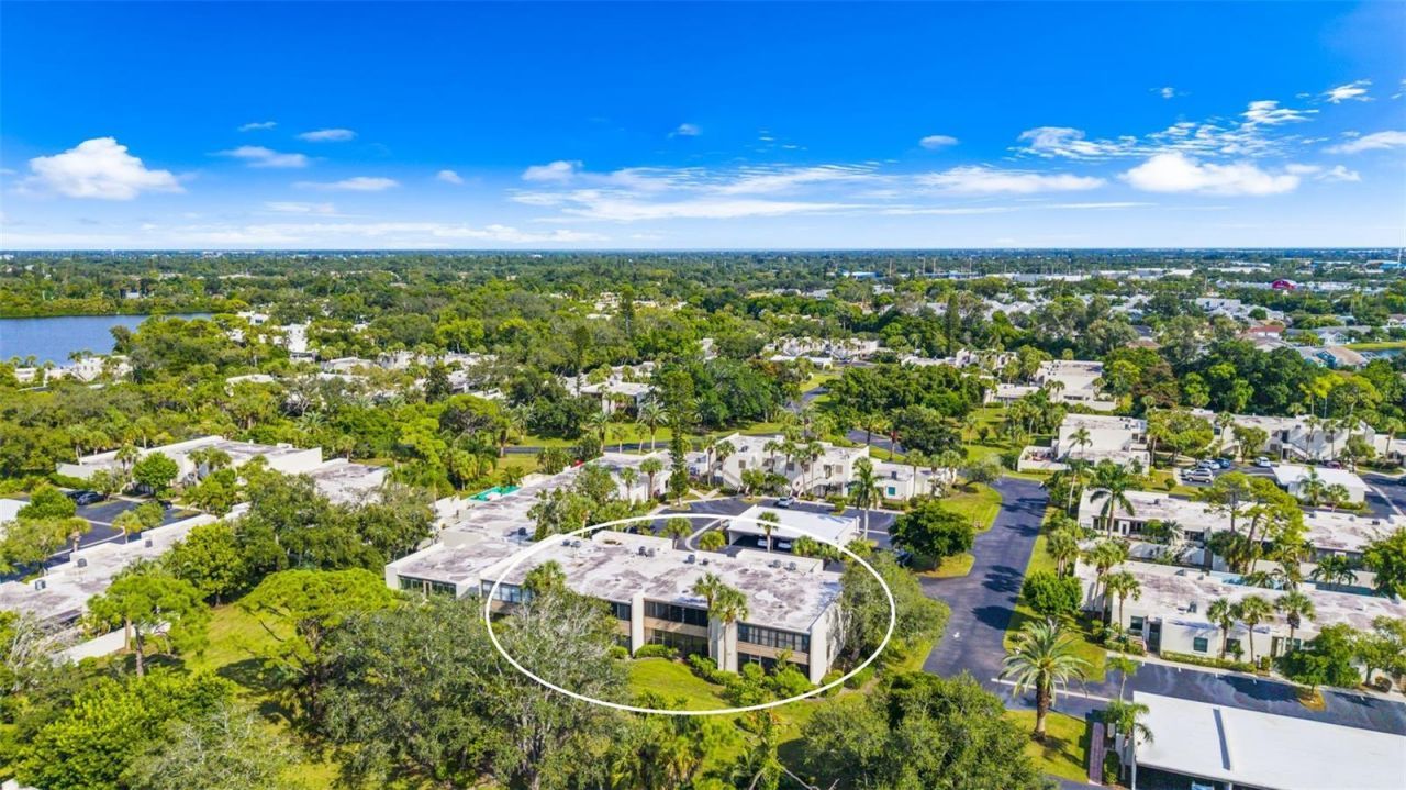 519 Lakeside Drive, Unit 519, Bradenton, FL 34210 Photo