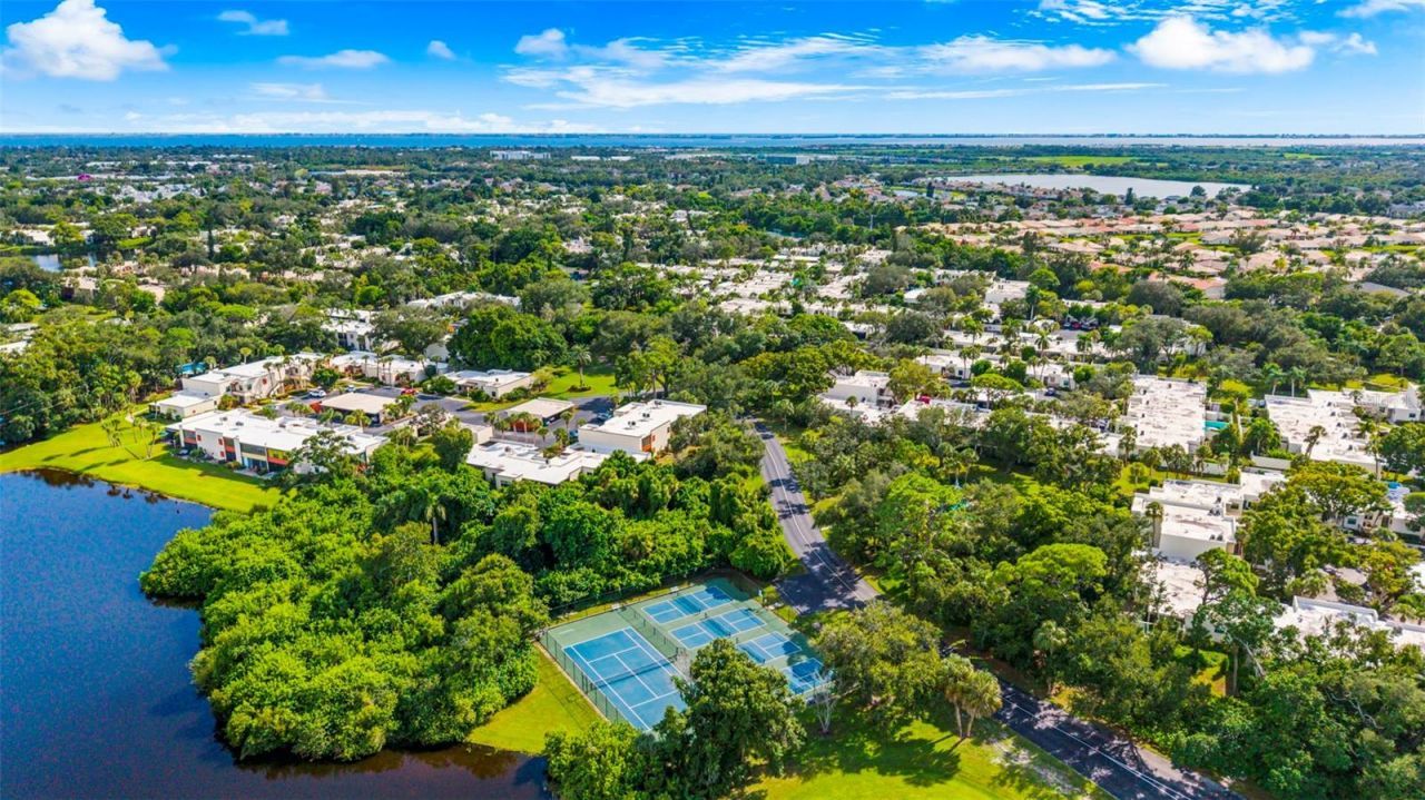 519 Lakeside Drive, Unit 519, Bradenton, FL 34210 Photo