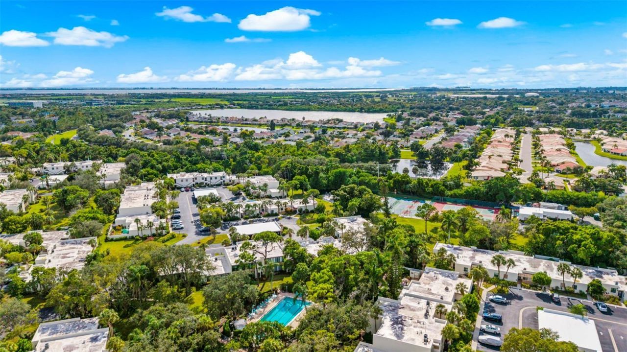 519 Lakeside Drive, Unit 519, Bradenton, FL 34210 Photo