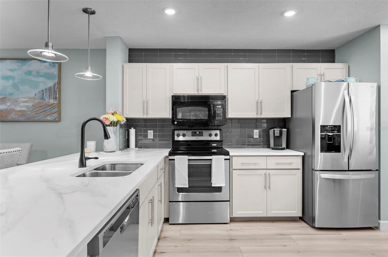 519 Lakeside Drive, Unit 519, Bradenton, FL 34210 Photo