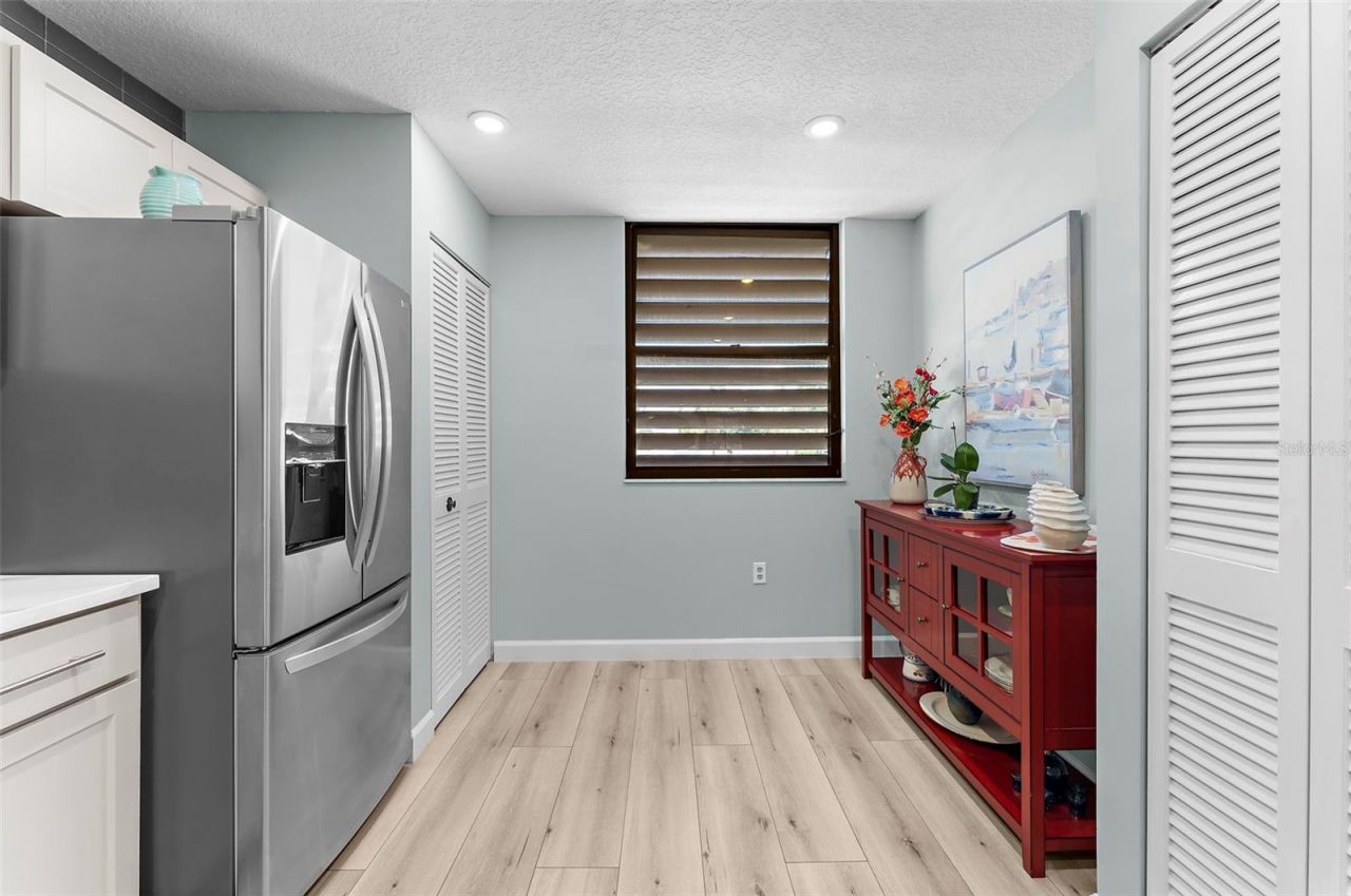 519 Lakeside Drive, Unit 519, Bradenton, FL 34210 Photo