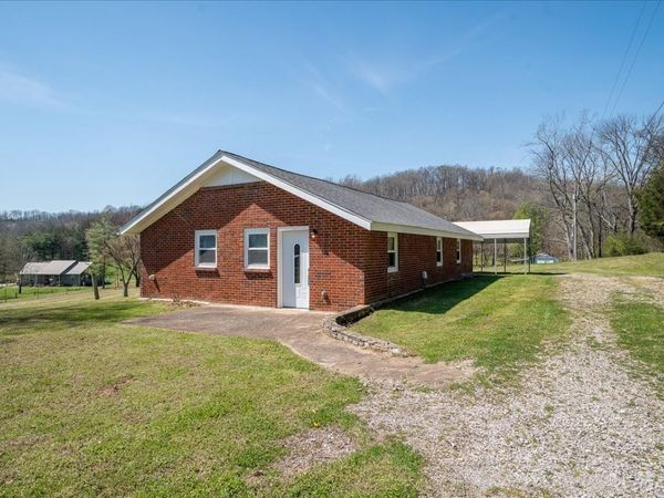4388 Pulaski Hwy , Culleoka, TN 38451