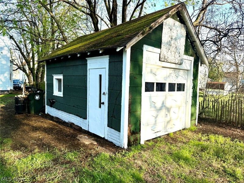 1529 Stark Avenue SW, Canton, OH 44706 Photo 5