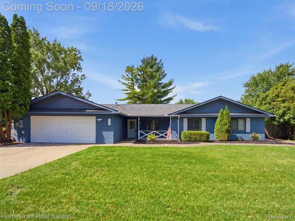 802 Tanager Trail, Howell, Mi 48843