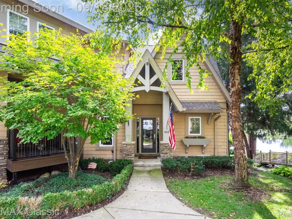462 Pondview Lane, Milford Village, Mi 48381