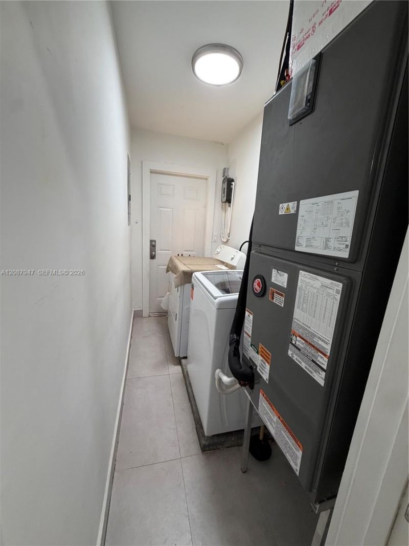 3495 W 13th Ave, Hialeah, FL 33012 Photo