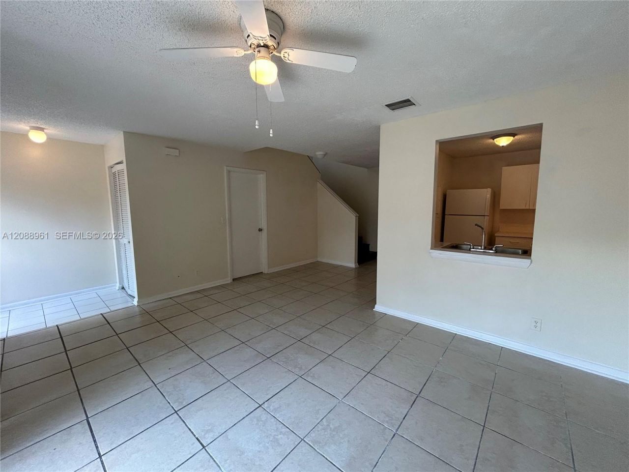 910 E Cypress Way E, Palm Springs, FL 33406 Photo