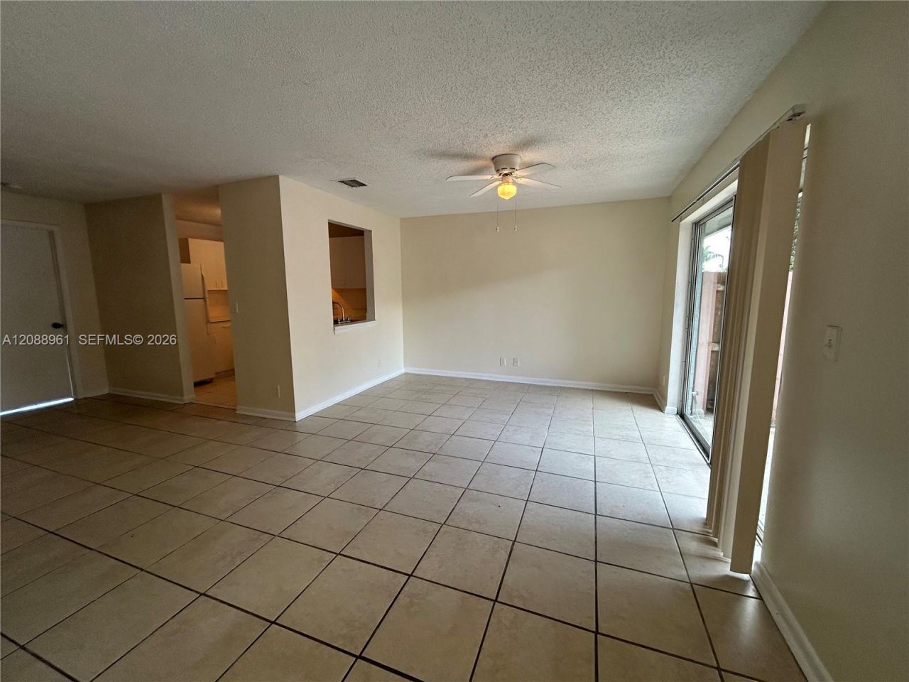 910 E Cypress Way E, Palm Springs, FL 33406 Photo