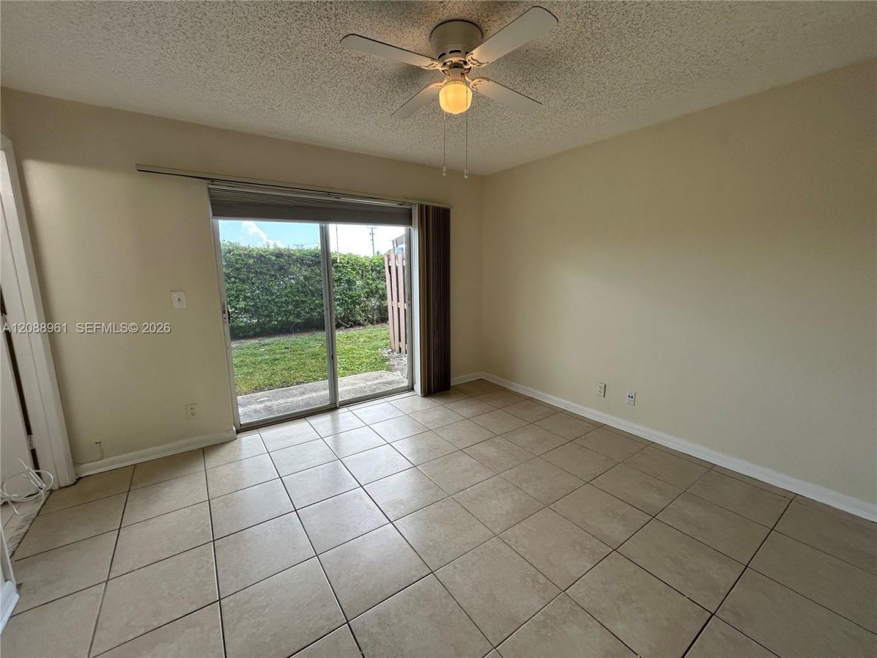 910 E Cypress Way E, Palm Springs, FL 33406 Photo