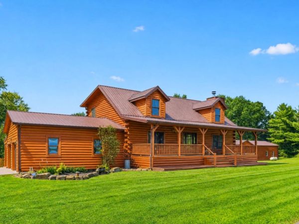 19697 Knox Lake Road , Fredericktown, OH 43019