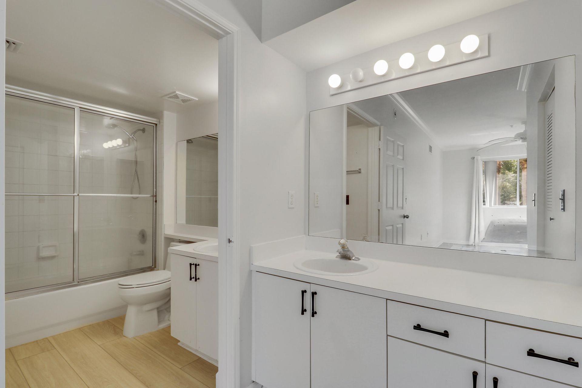 242 Village Boulevard, Unit 2212, Tequesta, FL 33469 Photo